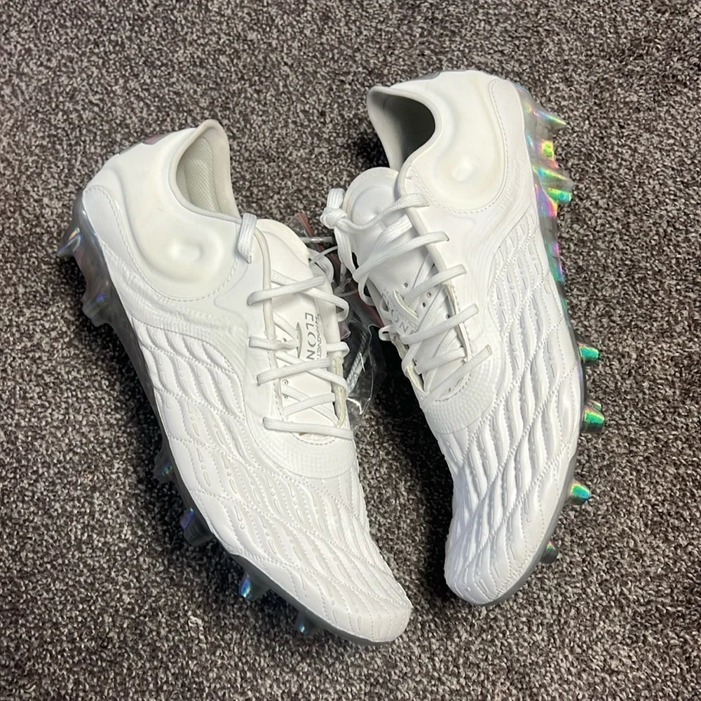 Under Armour Clone Magnetic Pro 2.0 FG White Soccer Cleats Men's 13 3025640-101 - Picture 1 of 4